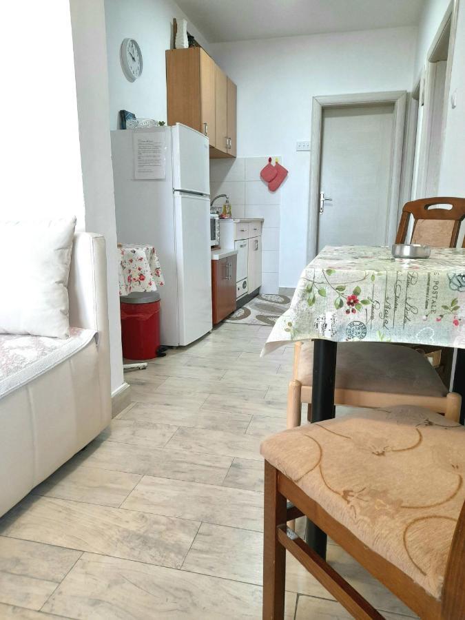 Apartman Sb Улцинь Екстер'єр фото